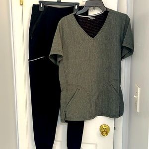 Ladies scrub set Size M